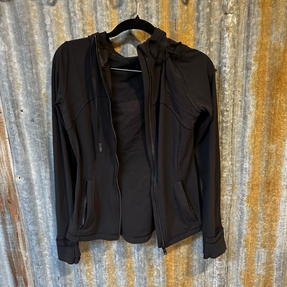 Black Lululemon hooded define jacket